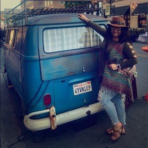 Meet your Posher, Shana